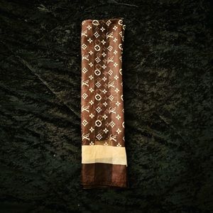 Louis Vuitton Silk Scarf Brown Monogram USED